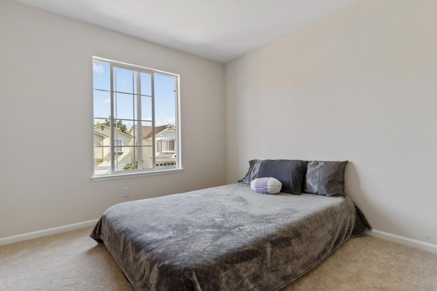 Detail Gallery Image 37 of 70 For 918 Oakes St, East Palo Alto,  CA 94303 - 3 Beds | 2/1 Baths