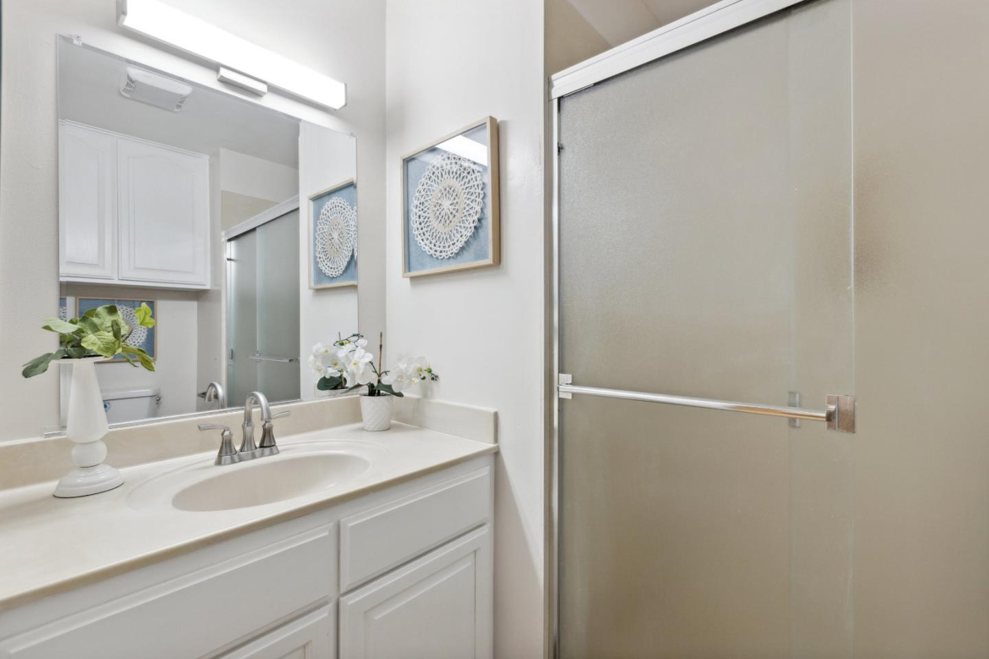 Detail Gallery Image 20 of 31 For 100 E Middlefield Rd 5a,  Mountain View,  CA 94043 - 2 Beds | 2 Baths