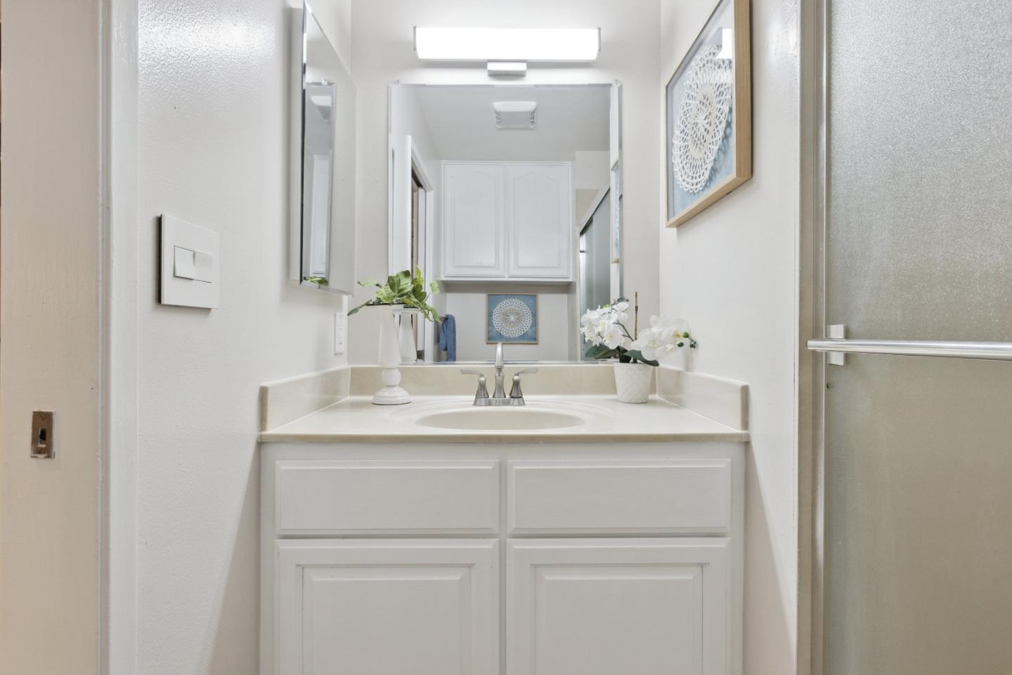 Detail Gallery Image 21 of 31 For 100 E Middlefield Rd 5a,  Mountain View,  CA 94043 - 2 Beds | 2 Baths