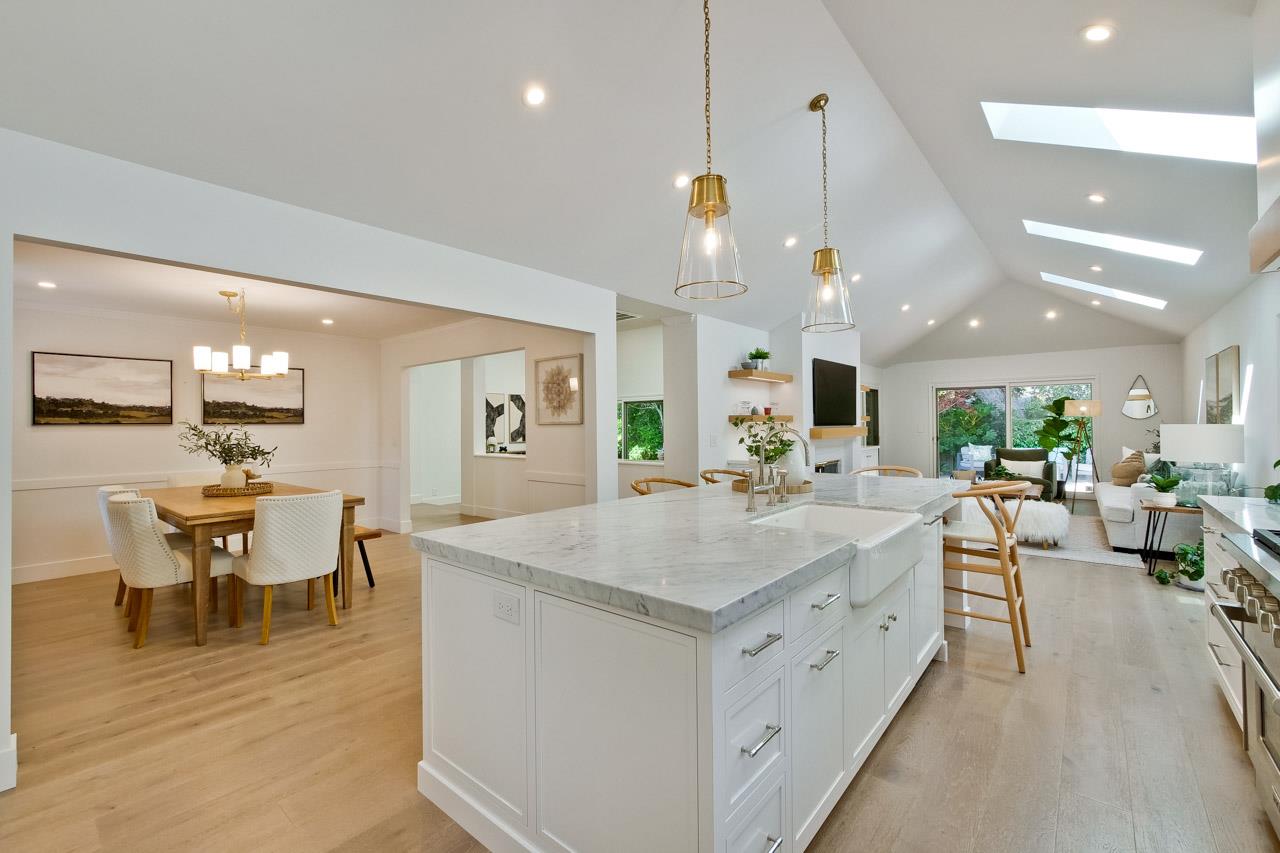 Detail Gallery Image 13 of 70 For 1248 Lisa Ln, Los Altos,  CA 94024 - 4 Beds | 2/1 Baths