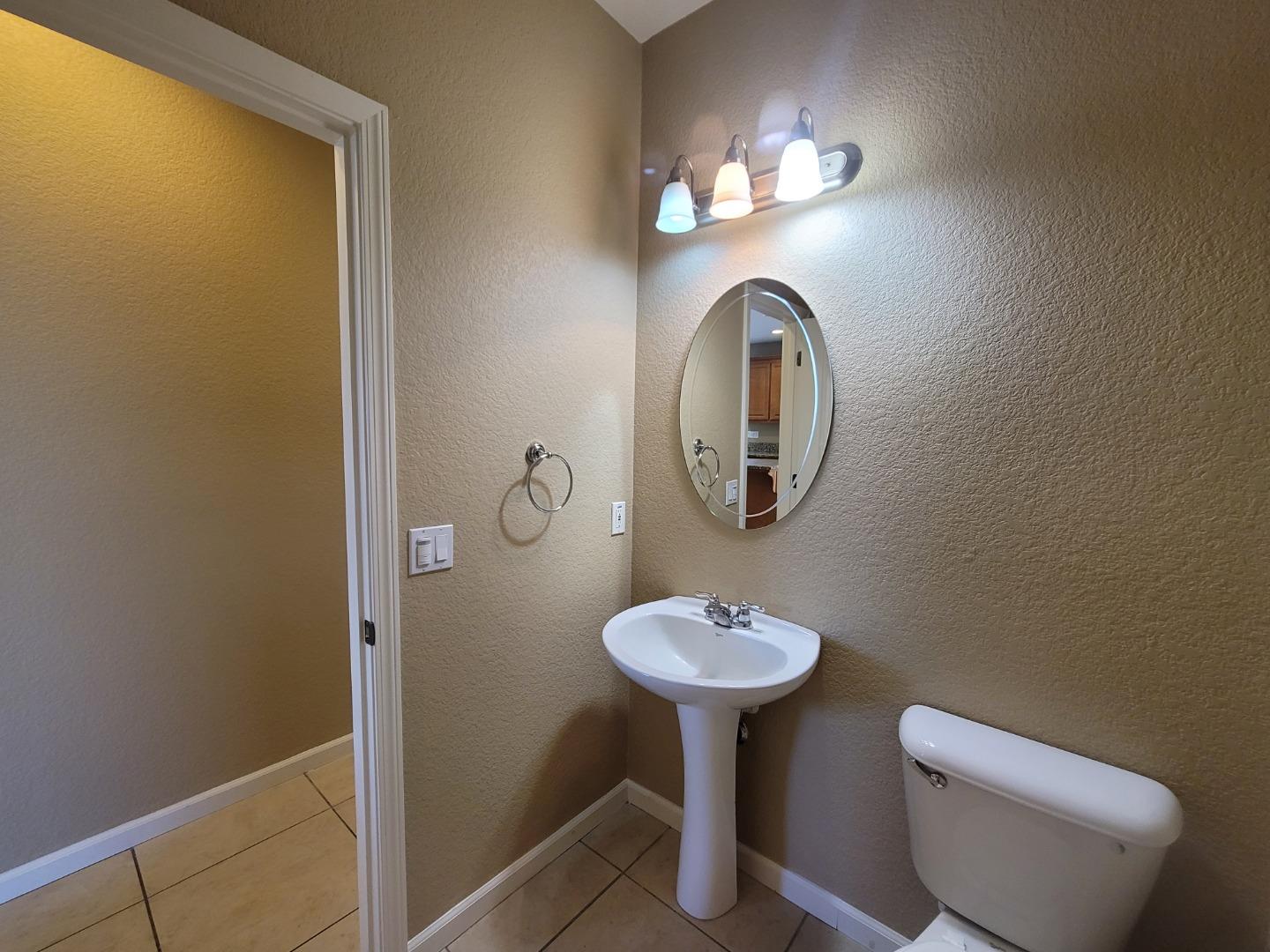 Detail Gallery Image 18 of 47 For 4082 St Remy Ct, Merced,  CA 95348 - 4 Beds | 3/1 Baths