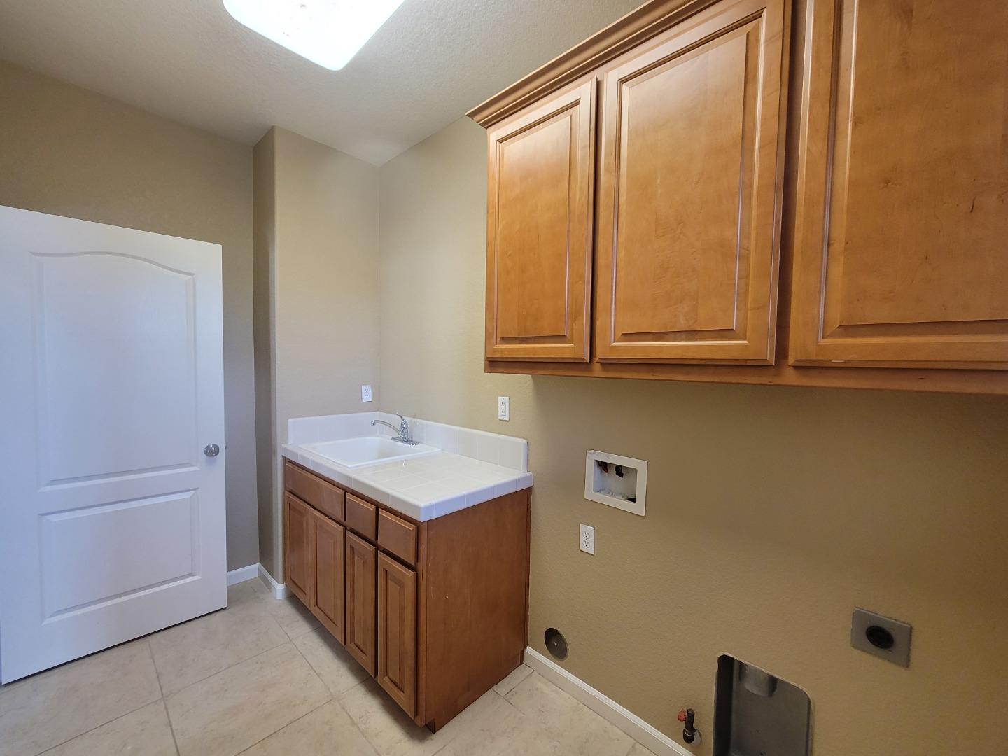 Detail Gallery Image 21 of 47 For 4082 St Remy Ct, Merced,  CA 95348 - 4 Beds | 3/1 Baths