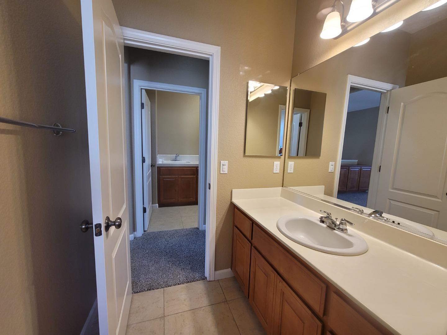 Detail Gallery Image 24 of 47 For 4082 St Remy Ct, Merced,  CA 95348 - 4 Beds | 3/1 Baths