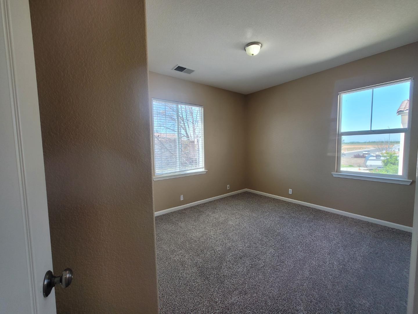 Detail Gallery Image 25 of 47 For 4082 St Remy Ct, Merced,  CA 95348 - 4 Beds | 3/1 Baths