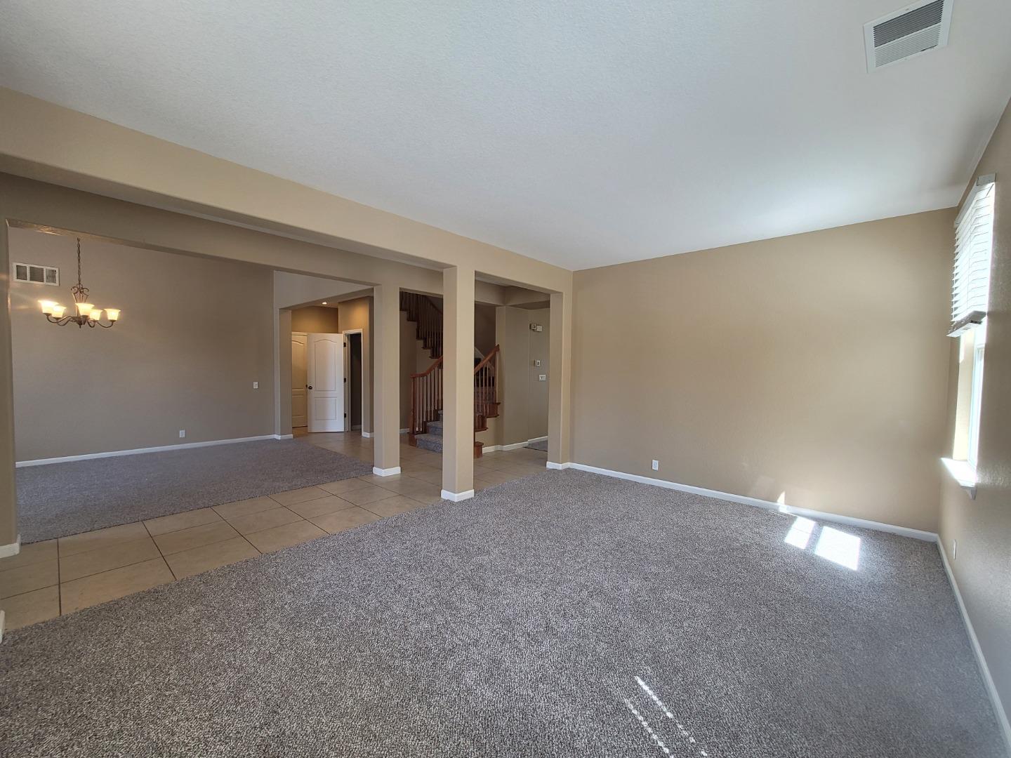 Detail Gallery Image 5 of 47 For 4082 St Remy Ct, Merced,  CA 95348 - 4 Beds | 3/1 Baths