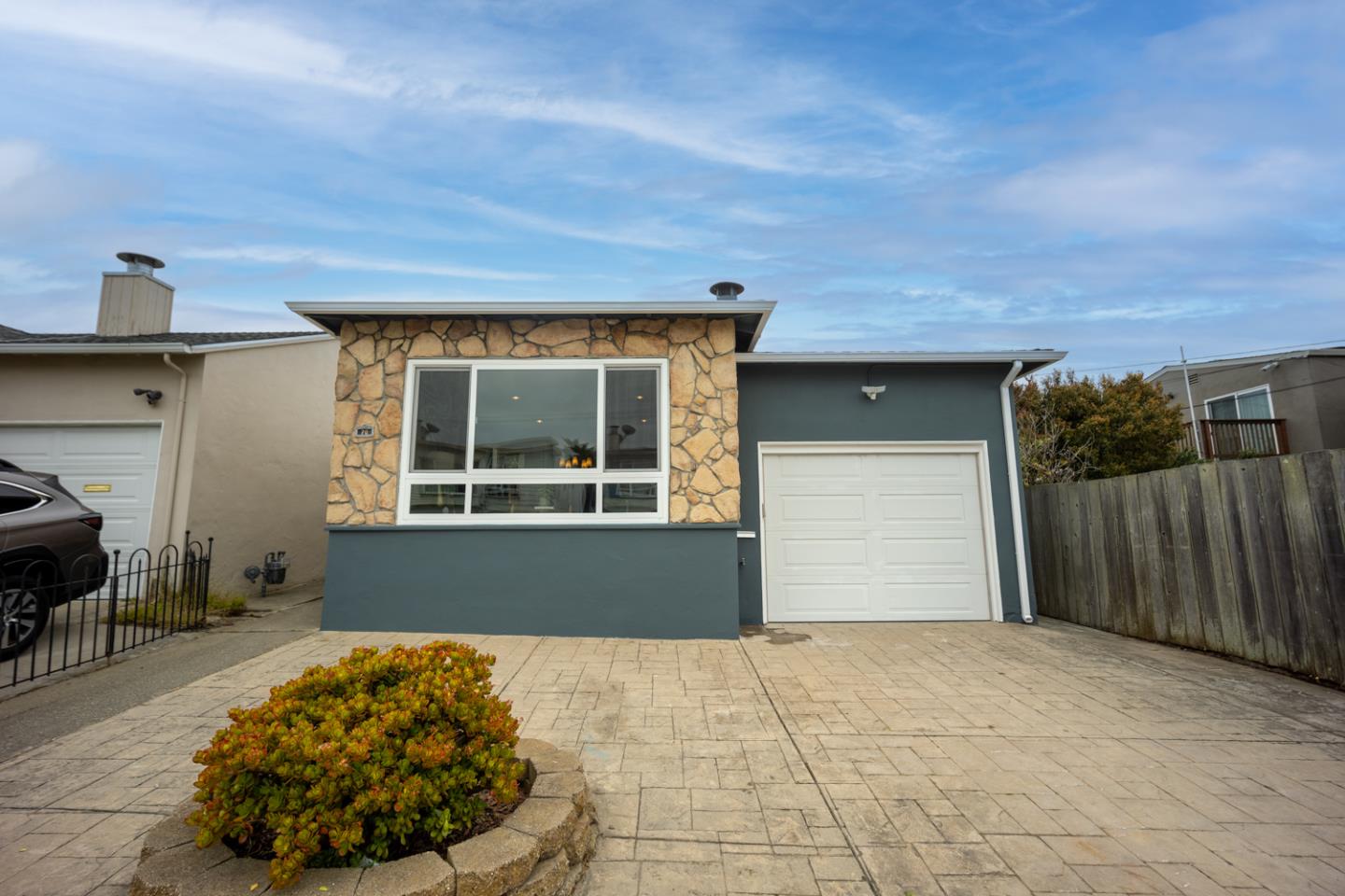 Photo of 70 Midvale Dr in Daly City, CA