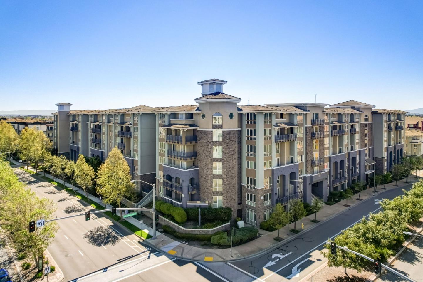Detail Gallery Image 1 of 28 For 5501 De Marcus Blvd #420,  Dublin,  CA 94568 - 3 Beds | 2 Baths