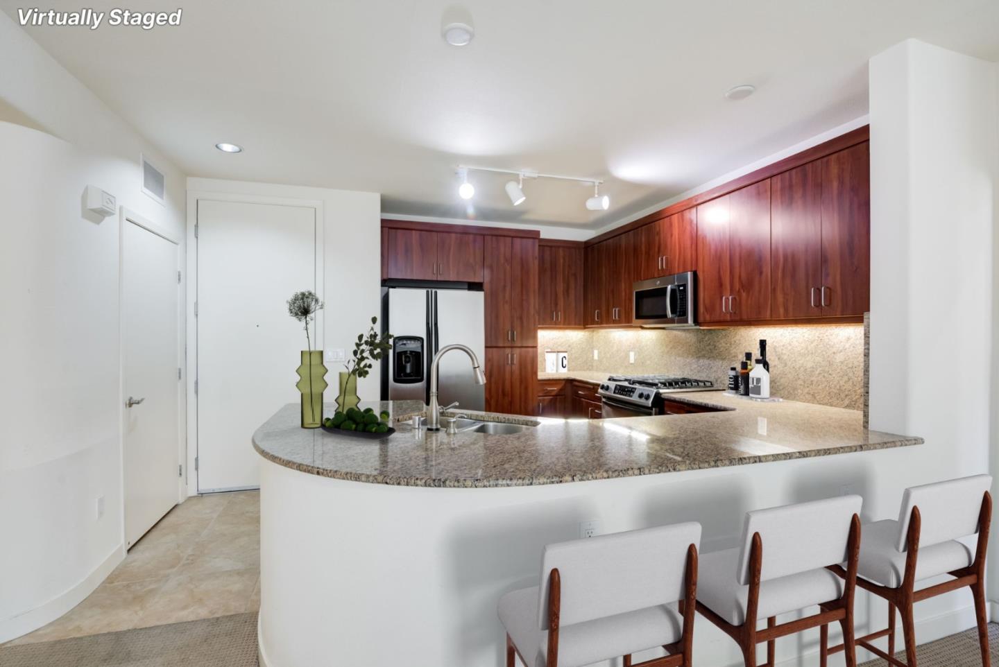 Detail Gallery Image 5 of 28 For 5501 De Marcus Blvd #420,  Dublin,  CA 94568 - 3 Beds | 2 Baths