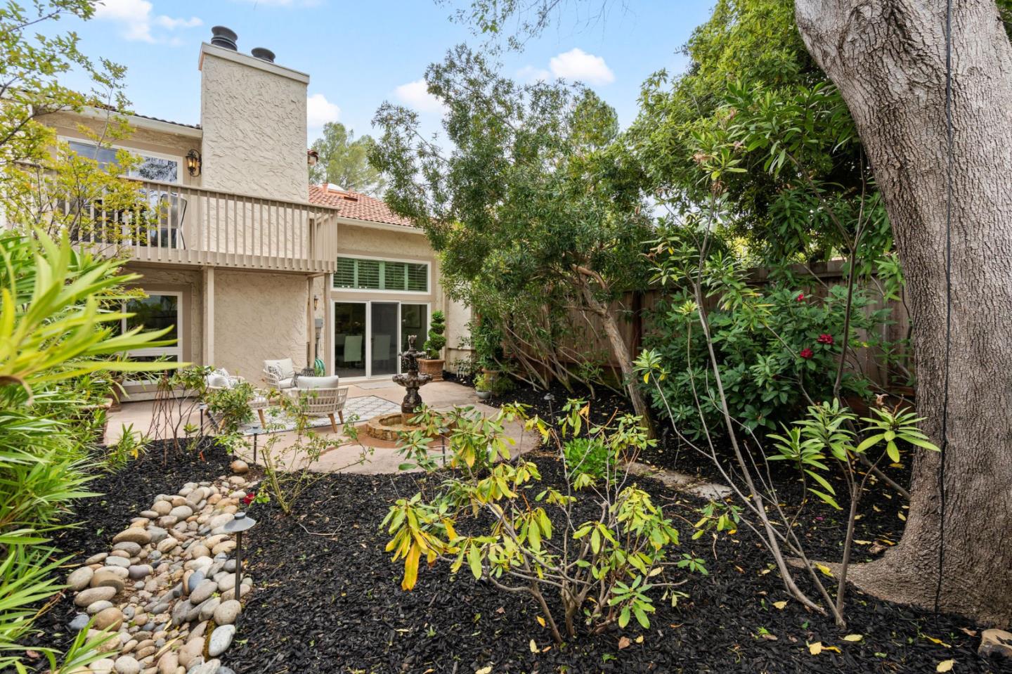 Detail Gallery Image 1 of 1 For 164 Calle Larga, Los Gatos,  CA 95032 - 3 Beds | 3/1 Baths