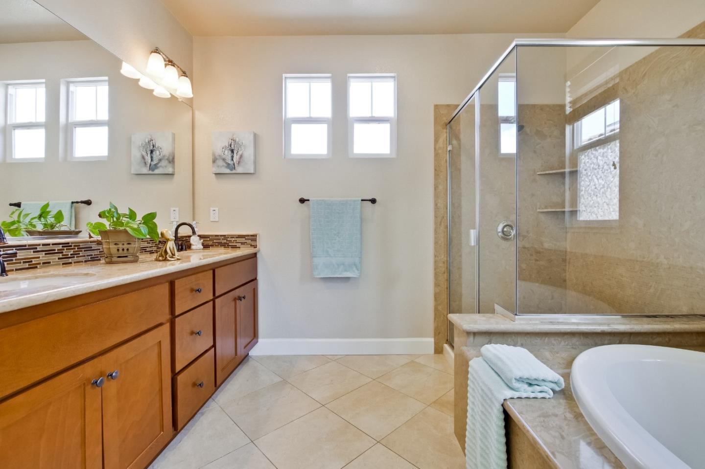 Detail Gallery Image 22 of 55 For 253 Gerald Cir, Milpitas,  CA 95035 - 3 Beds | 2/1 Baths