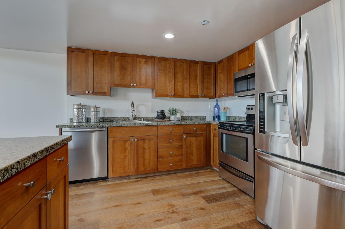 767 Bryant Street # 203, San Francisco, California 94107, 2 Bedrooms Bedrooms, ,3 BathroomsBathrooms,Residential,For Sale,767 Bryant Street # 203,ML81963018