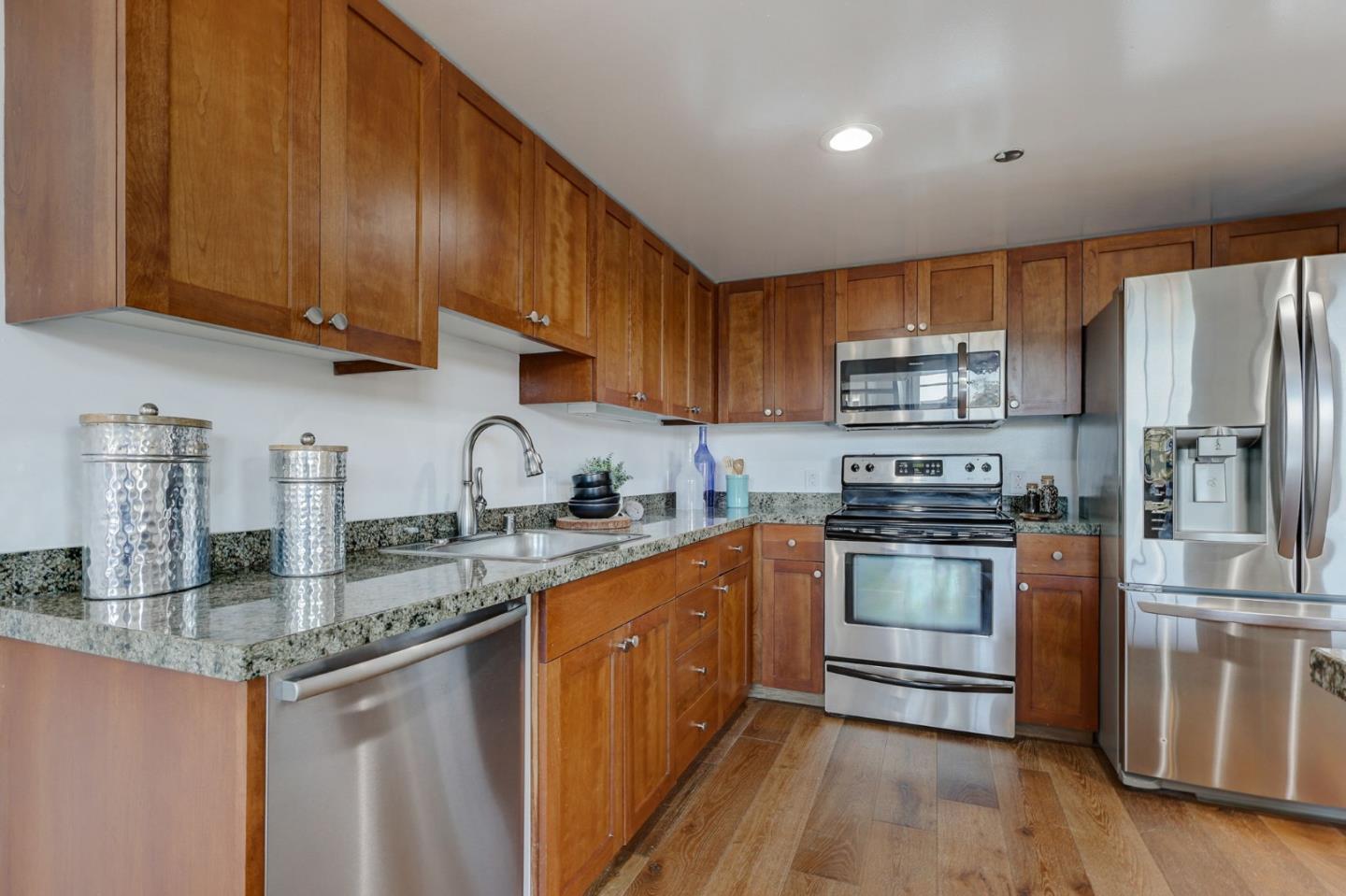 767 Bryant Street # 203, San Francisco, California 94107, 2 Bedrooms Bedrooms, ,3 BathroomsBathrooms,Residential,For Sale,767 Bryant Street # 203,ML81963018