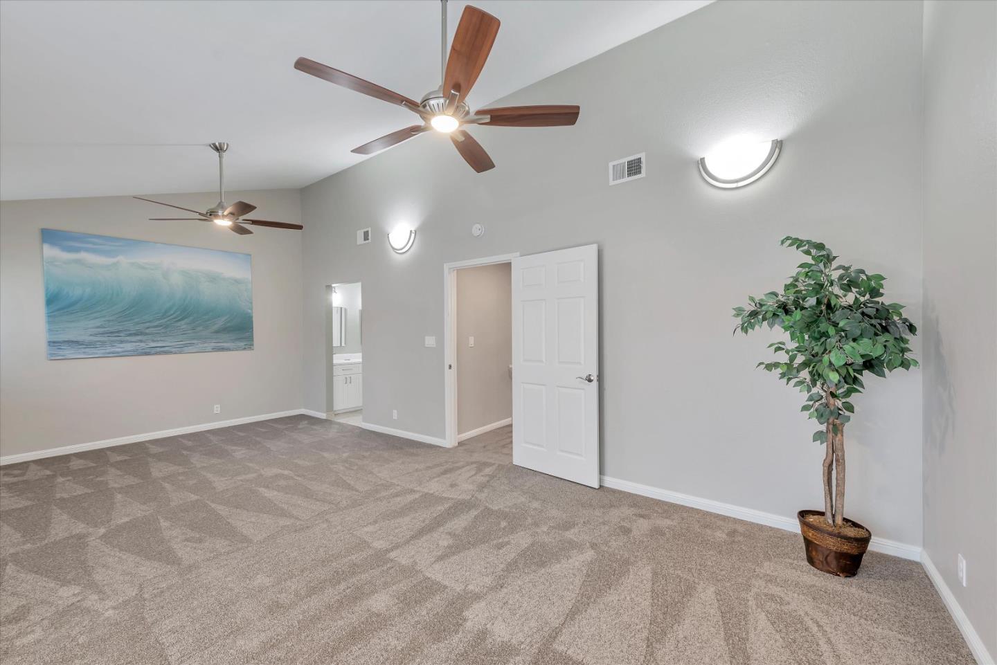 Detail Gallery Image 20 of 39 For 2573 Tolworth Dr, San Jose,  CA 95128 - 3 Beds | 2/1 Baths