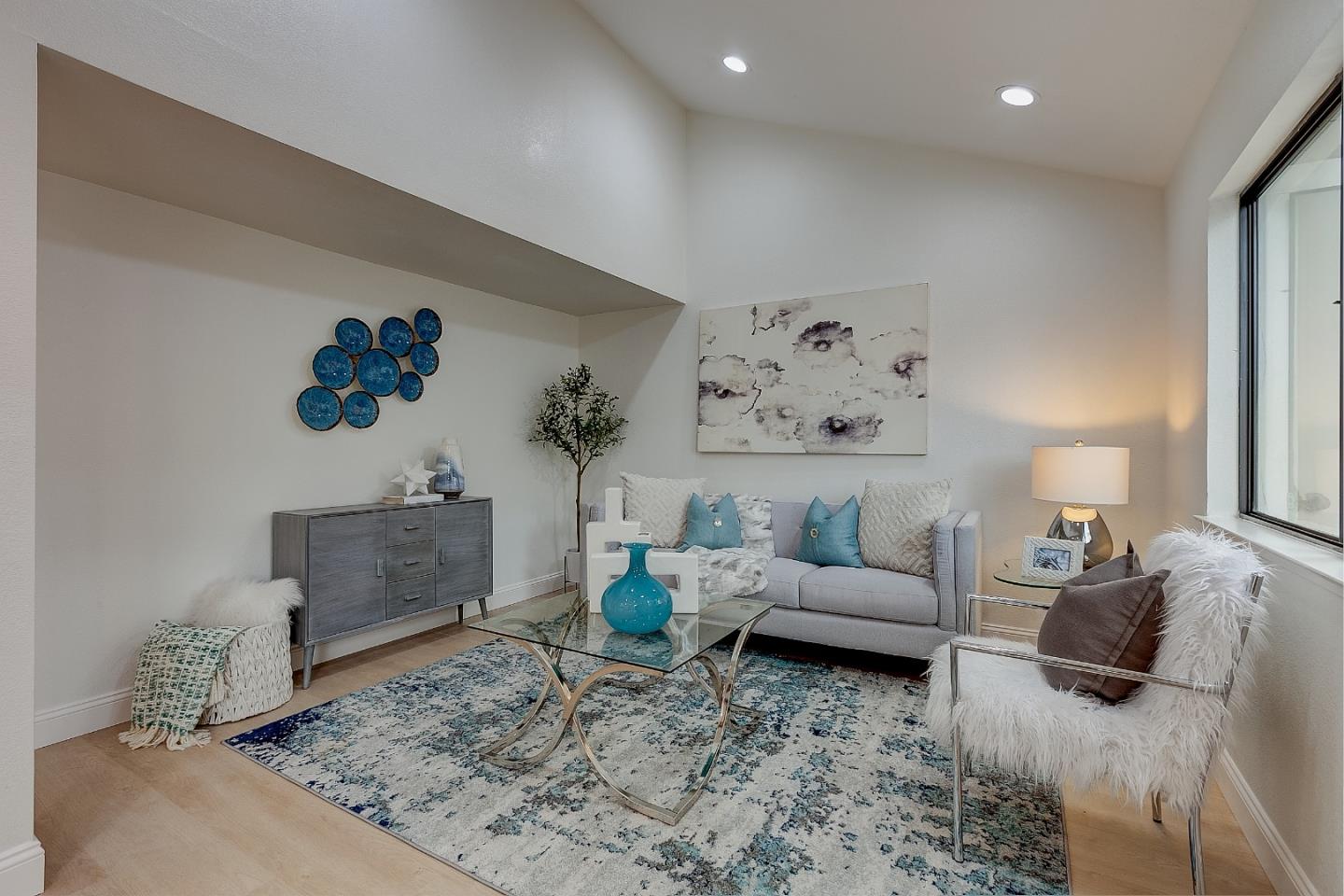 Detail Gallery Image 1 of 1 For 1508 Willard Garden Ct, San Jose,  CA 95126 - 2 Beds | 2/1 Baths