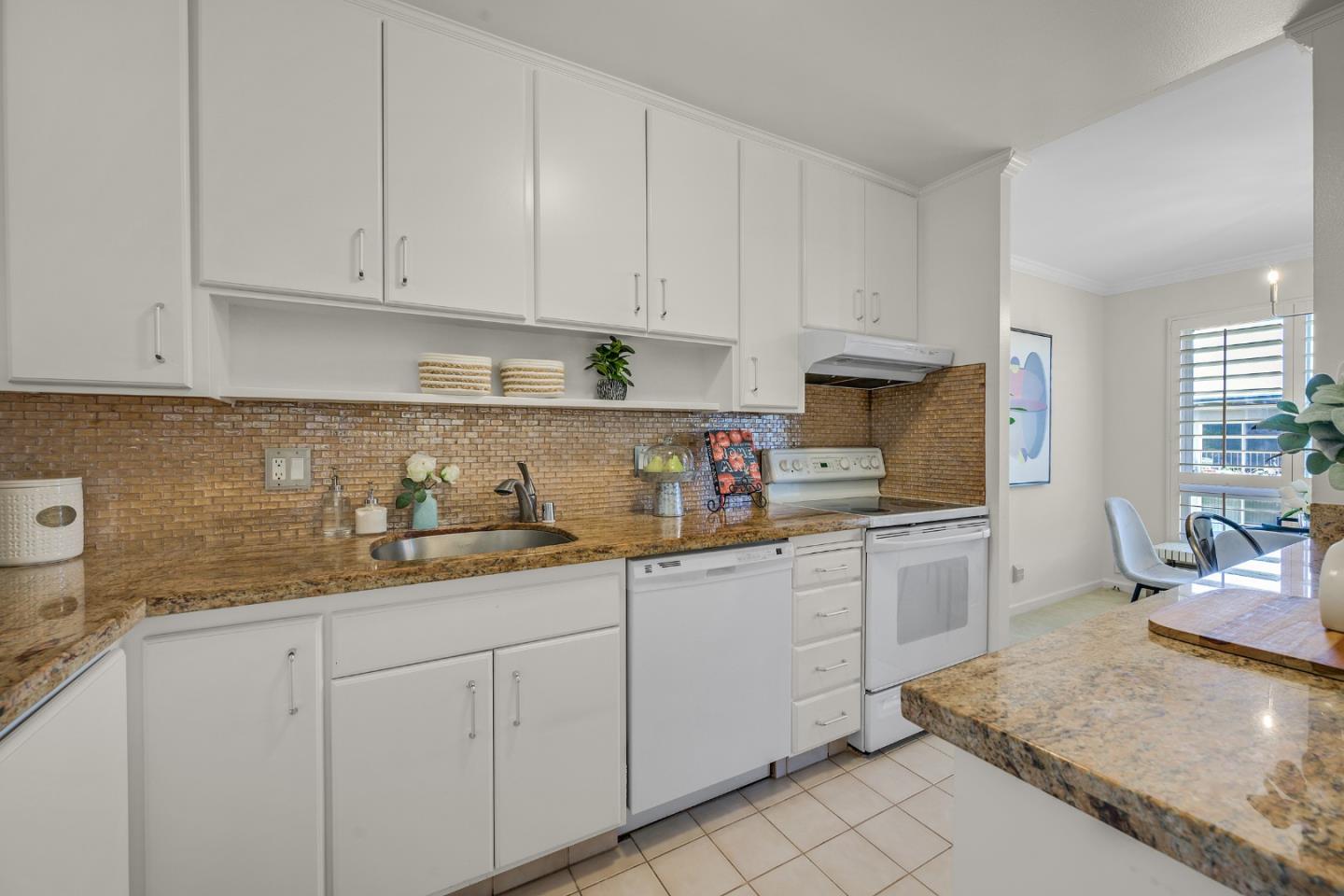 Detail Gallery Image 12 of 43 For 845 N Humboldt St #406,  San Mateo,  CA 94401 - 1 Beds | 1 Baths
