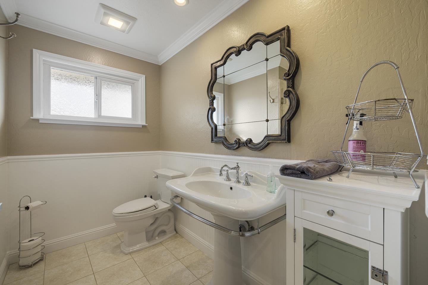 Detail Gallery Image 52 of 86 For 916 Park Pacifica Ave, Pacifica,  CA 94044 - 4 Beds | 2/1 Baths