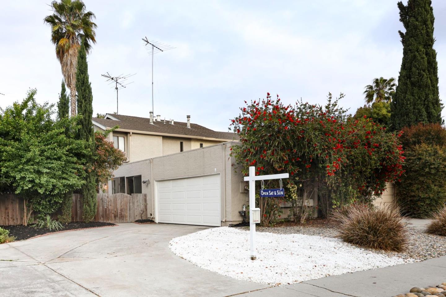 Photo of 932 Delbert Wy in San Jose, CA