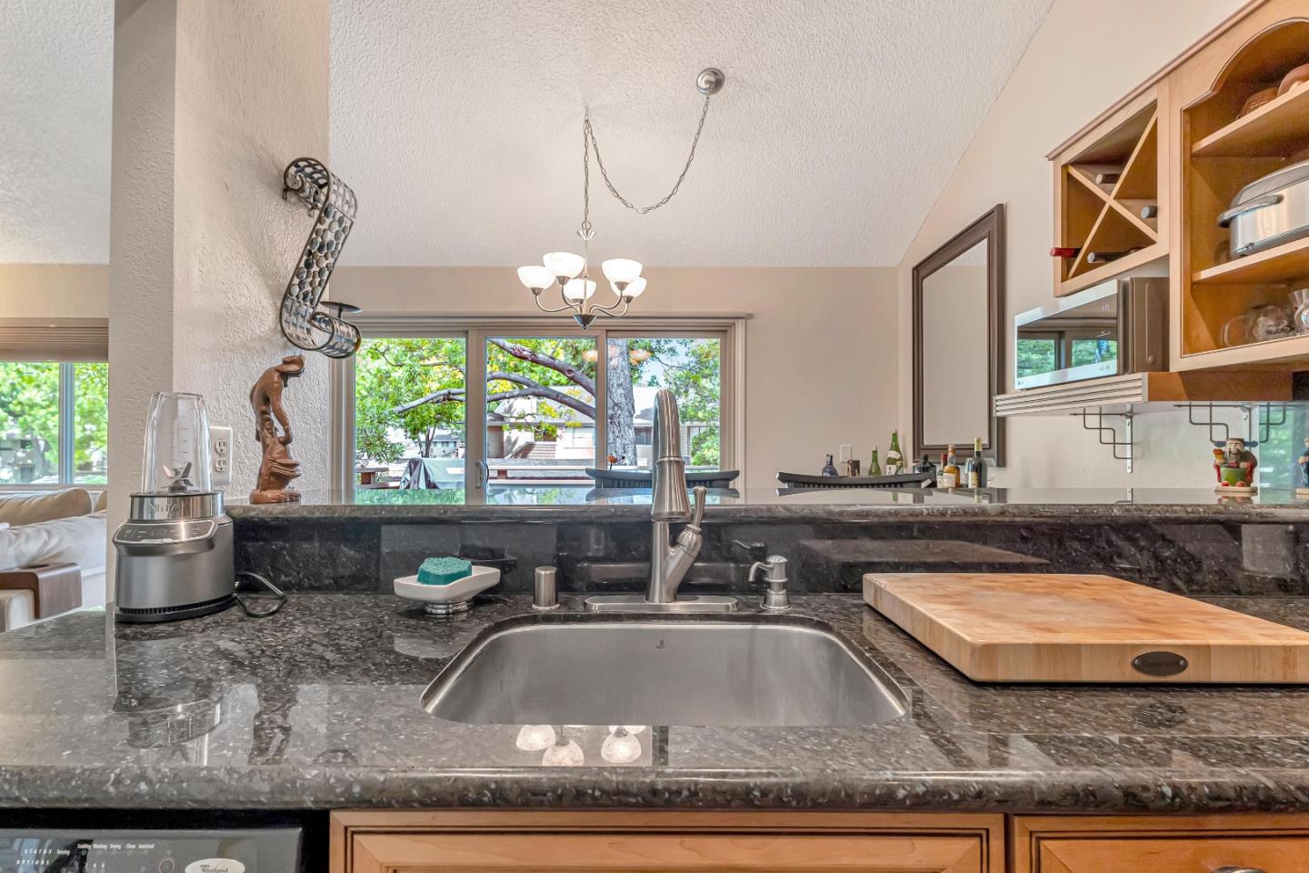 Detail Gallery Image 11 of 30 For 5697 Makati Cir #G,  San Jose,  CA 95123 - 1 Beds | 1 Baths