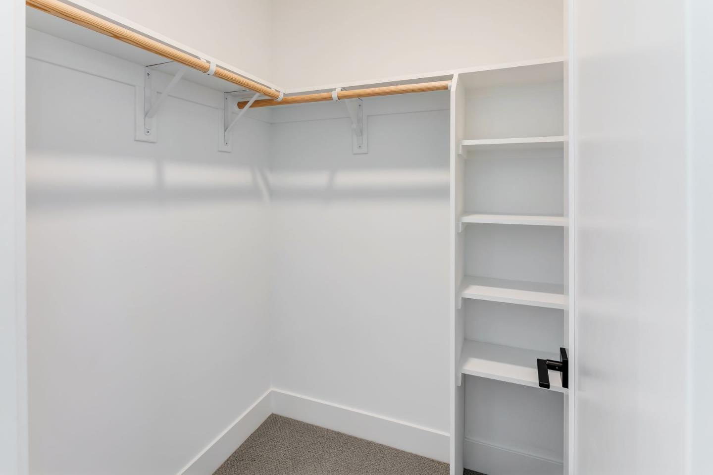 Detail Gallery Image 26 of 33 For 882 Broadway, Belmont,  CA 94002 - 3 Beds | 2/1 Baths
