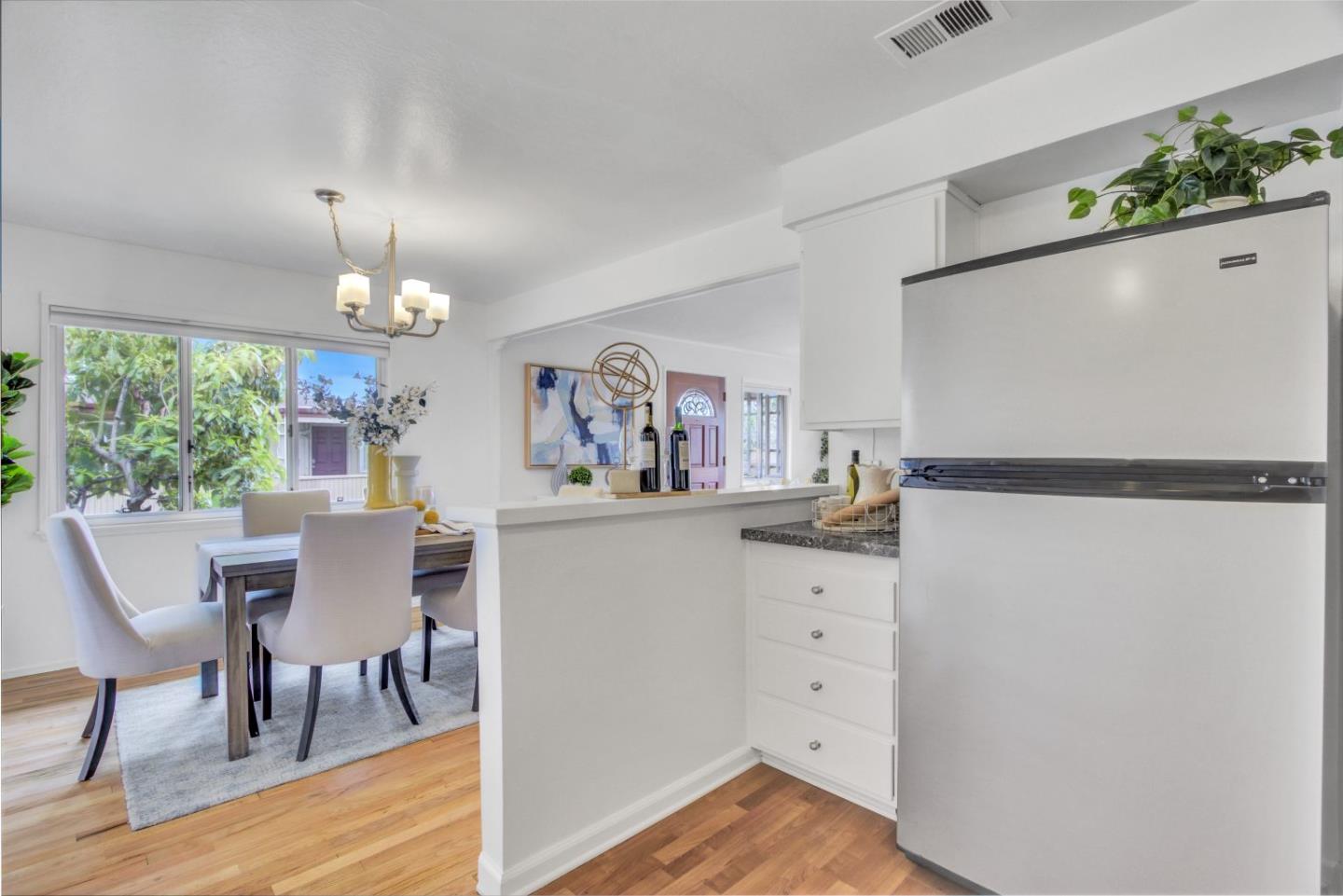 Detail Gallery Image 15 of 53 For 1615 Marina Ct #B,  San Mateo,  CA 94403 - 3 Beds | 1 Baths
