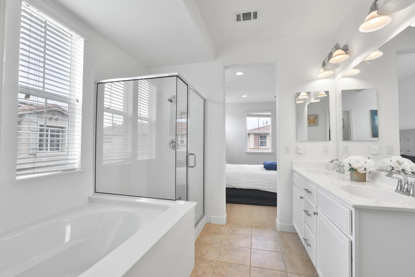 Detail Gallery Image 9 of 25 For 1243 George Cir, Hayward,  CA 94541 - 4 Beds | 3/1 Baths