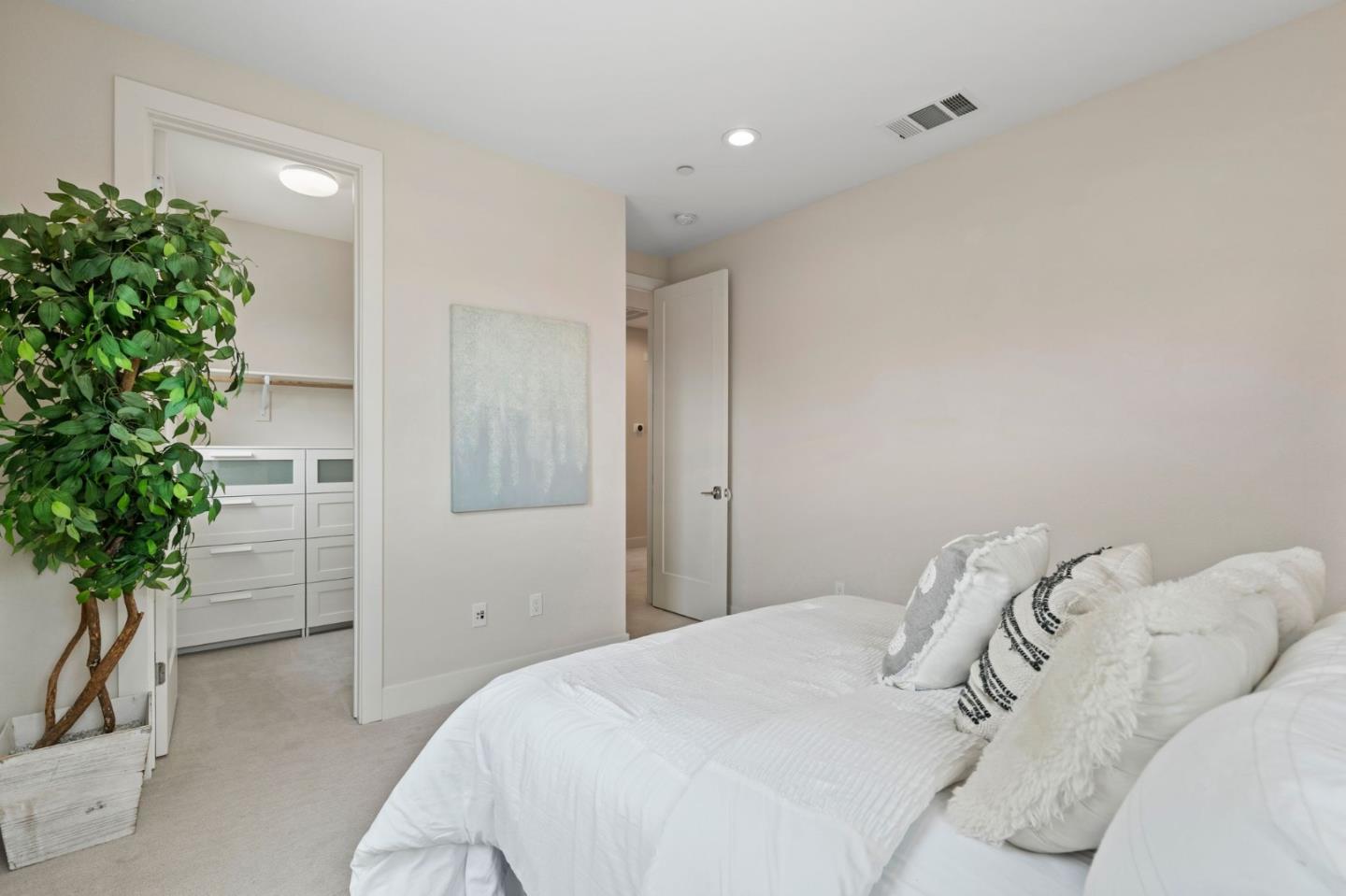 Detail Gallery Image 24 of 41 For 192 Melia Loop, Mountain View,  CA 94043 - 4 Beds | 2/1 Baths