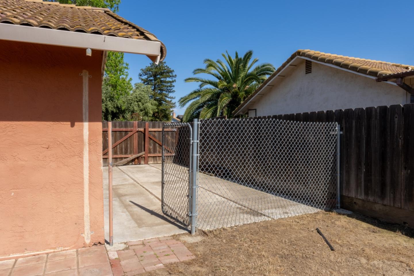 Detail Gallery Image 23 of 30 For 2125 S 12th St, Los Banos,  CA 93635 - 3 Beds | 2 Baths