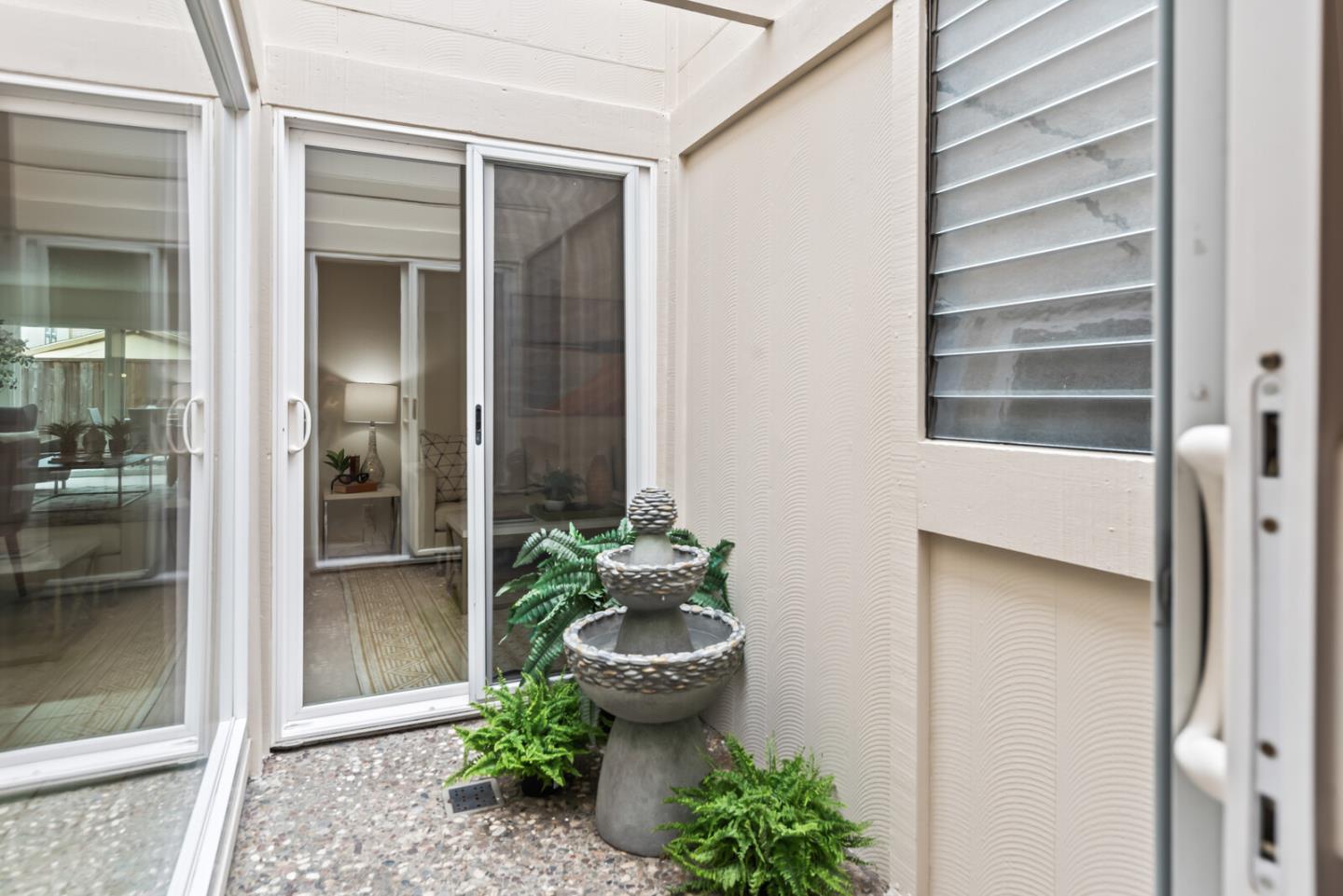 Detail Gallery Image 14 of 26 For 858 Neptune Ct, San Mateo,  CA 94404 - 2 Beds | 2 Baths