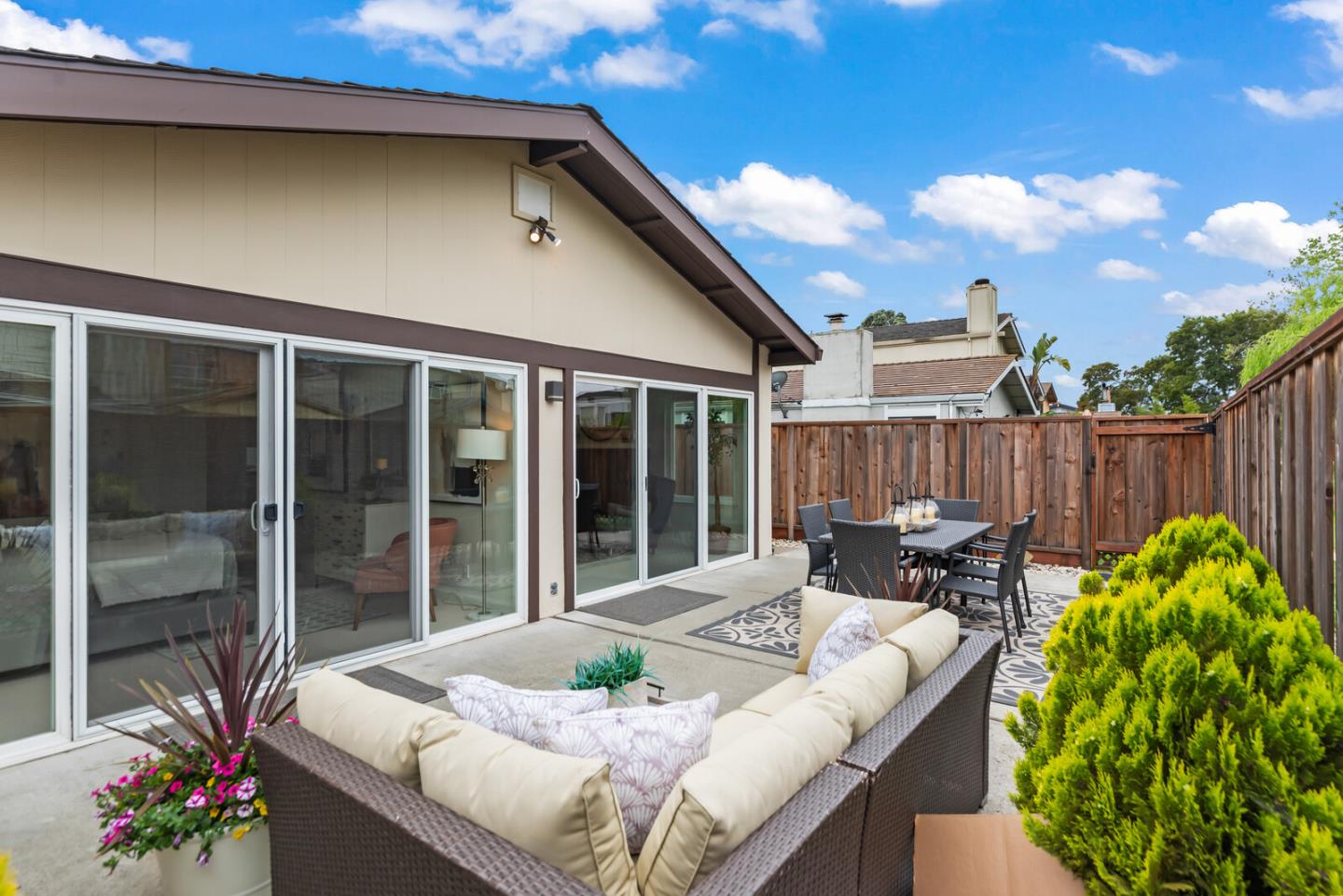 Detail Gallery Image 22 of 26 For 858 Neptune Ct, San Mateo,  CA 94404 - 2 Beds | 2 Baths