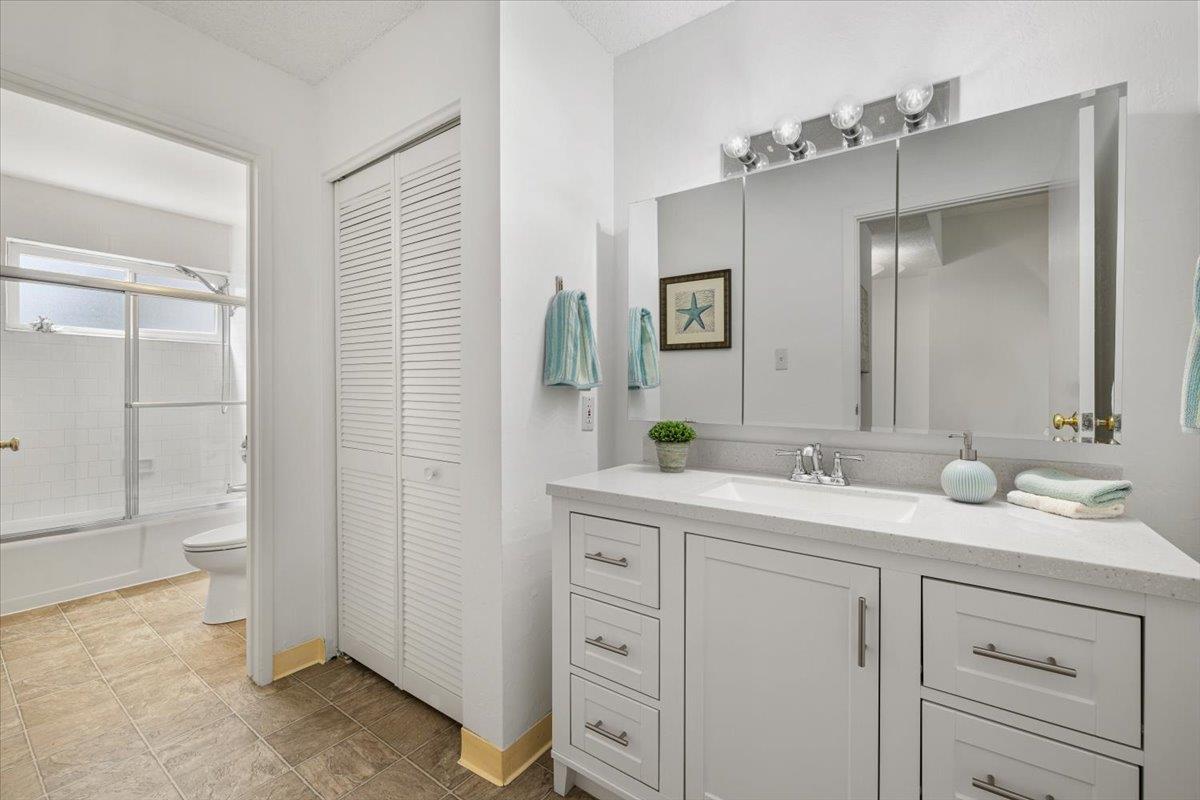 Detail Gallery Image 14 of 22 For 70 Laurie Meadows Dr #4,  San Mateo,  CA 94403 - 2 Beds | 1 Baths