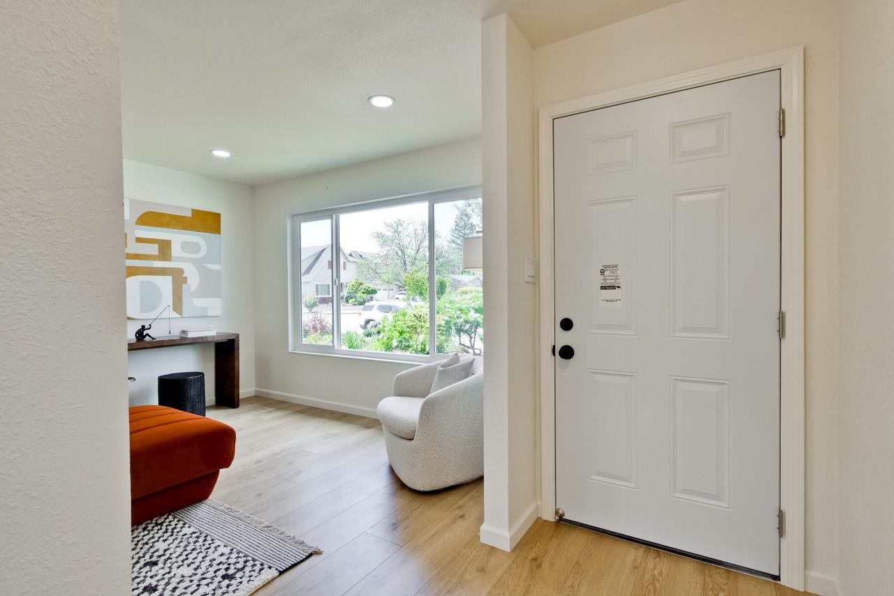 Detail Gallery Image 9 of 39 For 2488 Neville Ave, San Jose,  CA 95130 - 3 Beds | 2 Baths