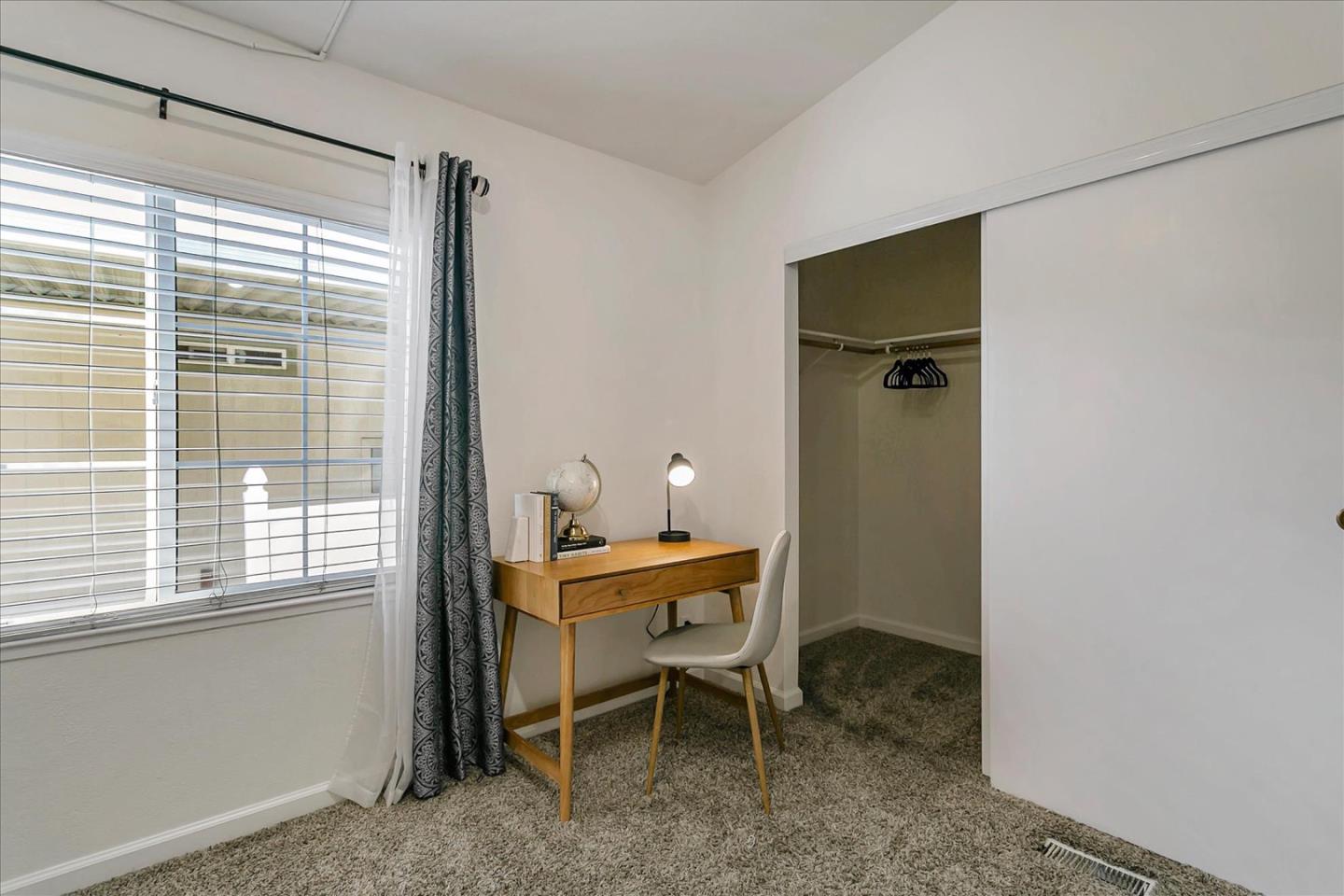 Detail Gallery Image 21 of 38 For 555 Umbarger Rd #20,  San Jose,  CA 95111 - 2 Beds | 2 Baths