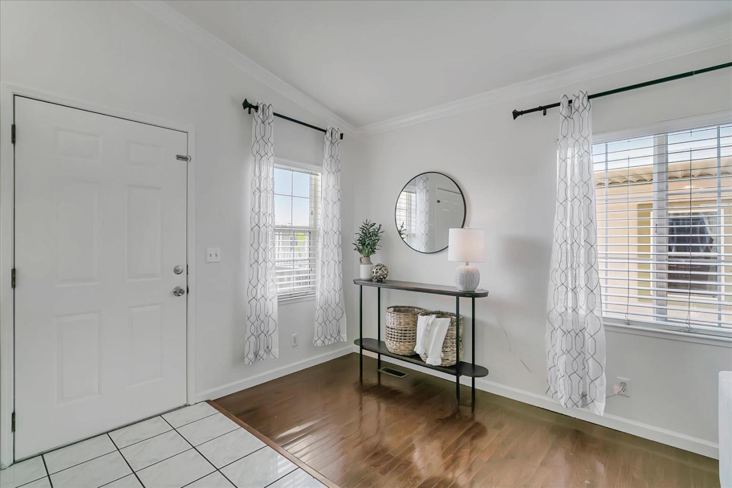 Detail Gallery Image 7 of 38 For 555 Umbarger Rd #20,  San Jose,  CA 95111 - 2 Beds | 2 Baths