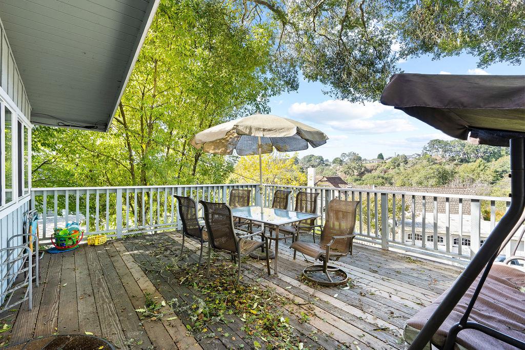 Detail Gallery Image 4 of 21 For 206 Claus Ct, Aptos,  CA 95003 - 2 Beds | 2 Baths
