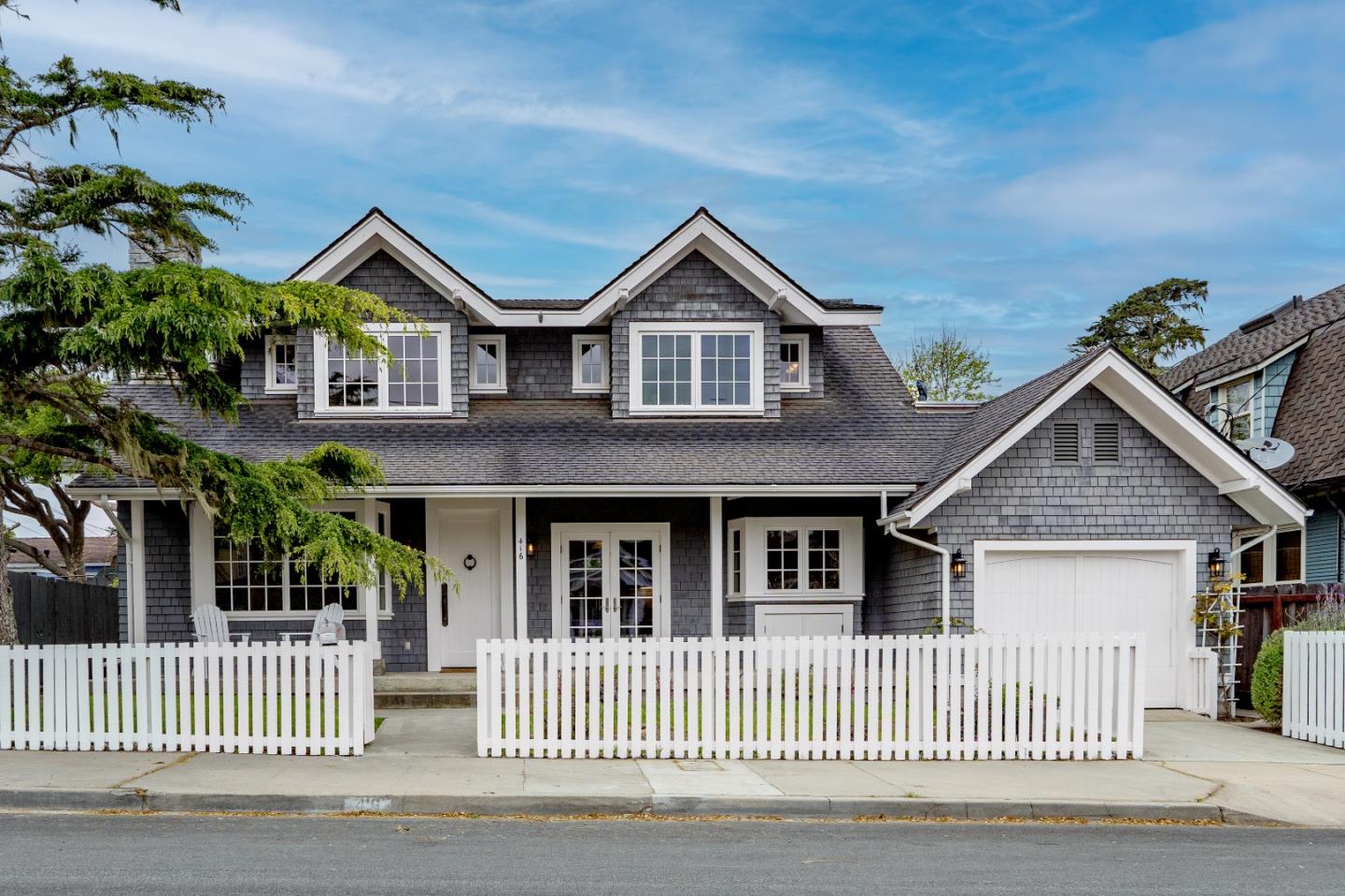 Photo of 416 Willow St in Pacific Grove, CA