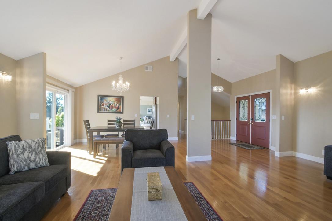 Detail Gallery Image 9 of 55 For 1261 Kaylene Ct, San Jose,  CA 95127 - 4 Beds | 3/1 Baths