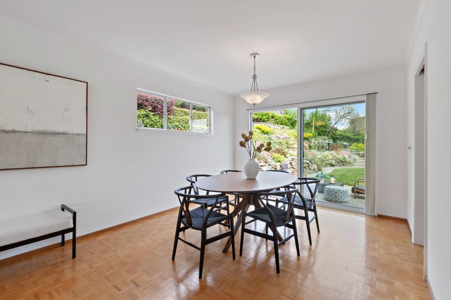 Detail Gallery Image 12 of 52 For 971 Edgecliff Way, Redwood City,  CA 94061 - 3 Beds | 2/1 Baths