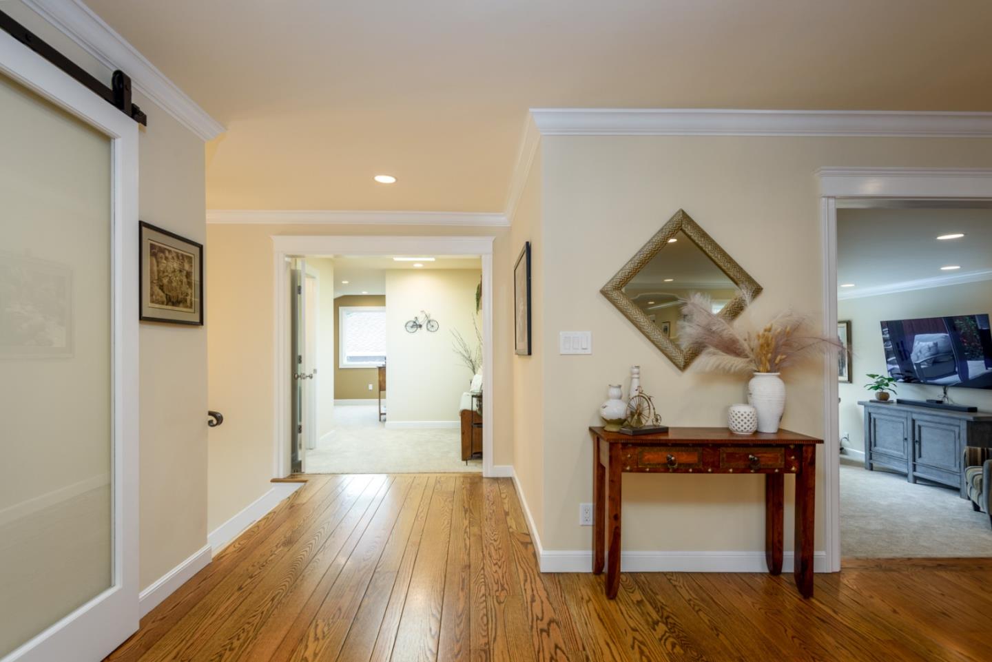 Detail Gallery Image 3 of 37 For 1133 Vernon Ter, San Mateo,  CA 94402 - 3 Beds | 2/1 Baths