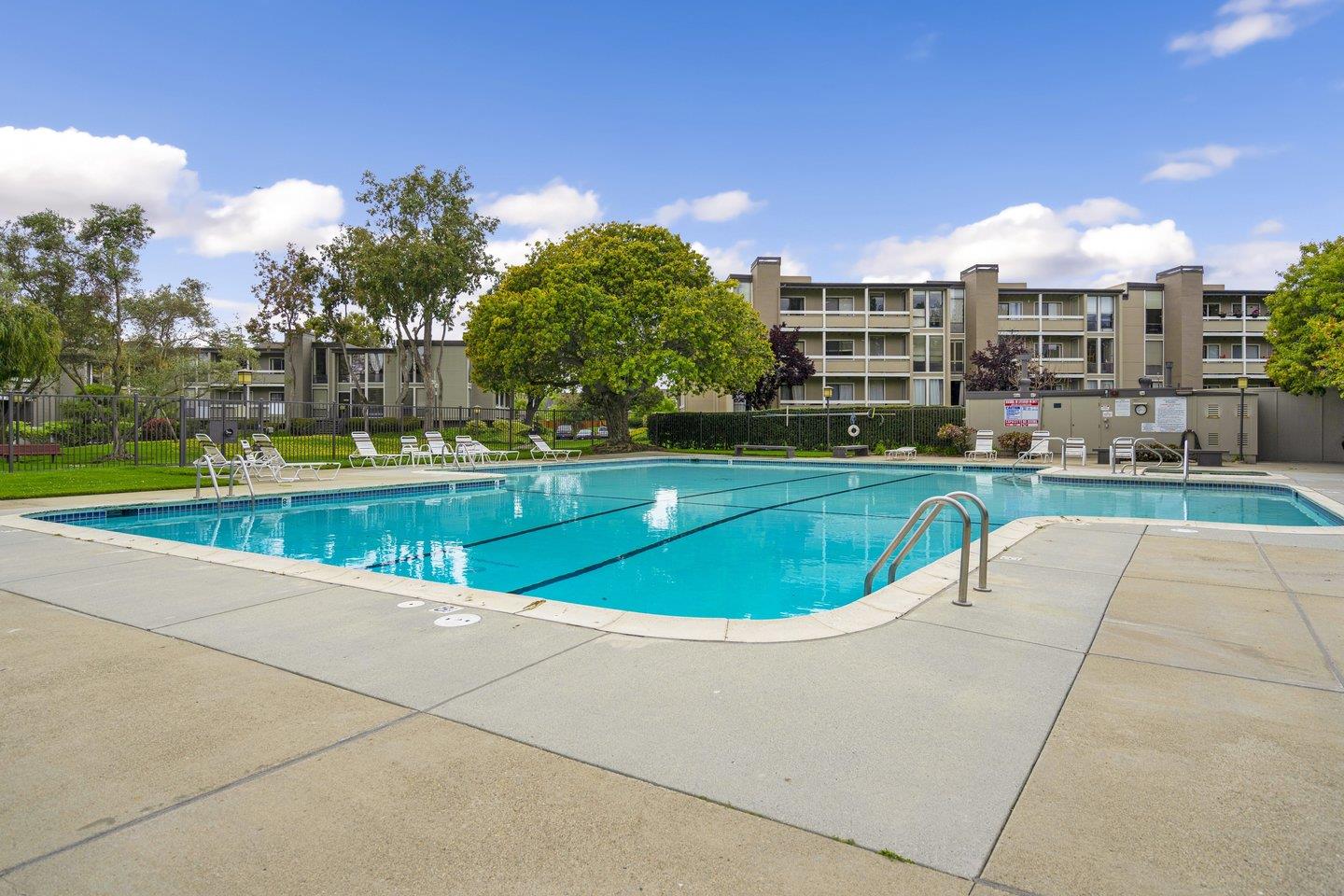 Detail Gallery Image 25 of 32 For 1081 Beach Park Blvd #111,  Foster City,  CA 94404 - 2 Beds | 2 Baths