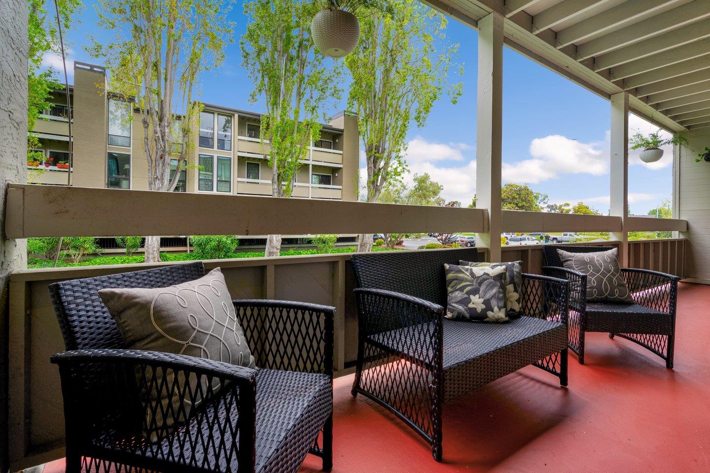 Detail Gallery Image 7 of 32 For 1081 Beach Park Blvd #111,  Foster City,  CA 94404 - 2 Beds | 2 Baths