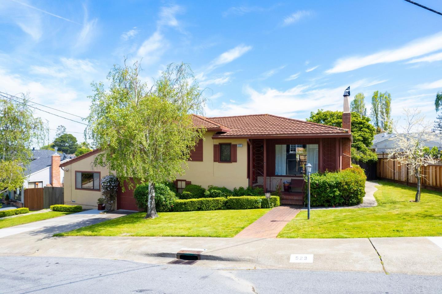 Photo of 523 Lomita Ave in Millbrae, CA