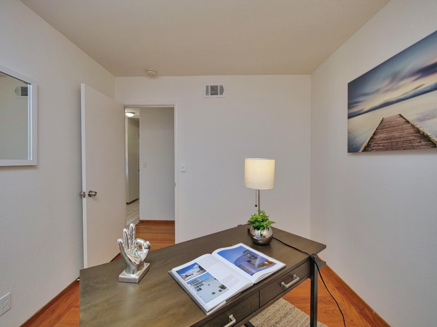 Detail Gallery Image 56 of 116 For 1572 Spring St, Mountain View,  CA 94043 - 3 Beds | 2 Baths