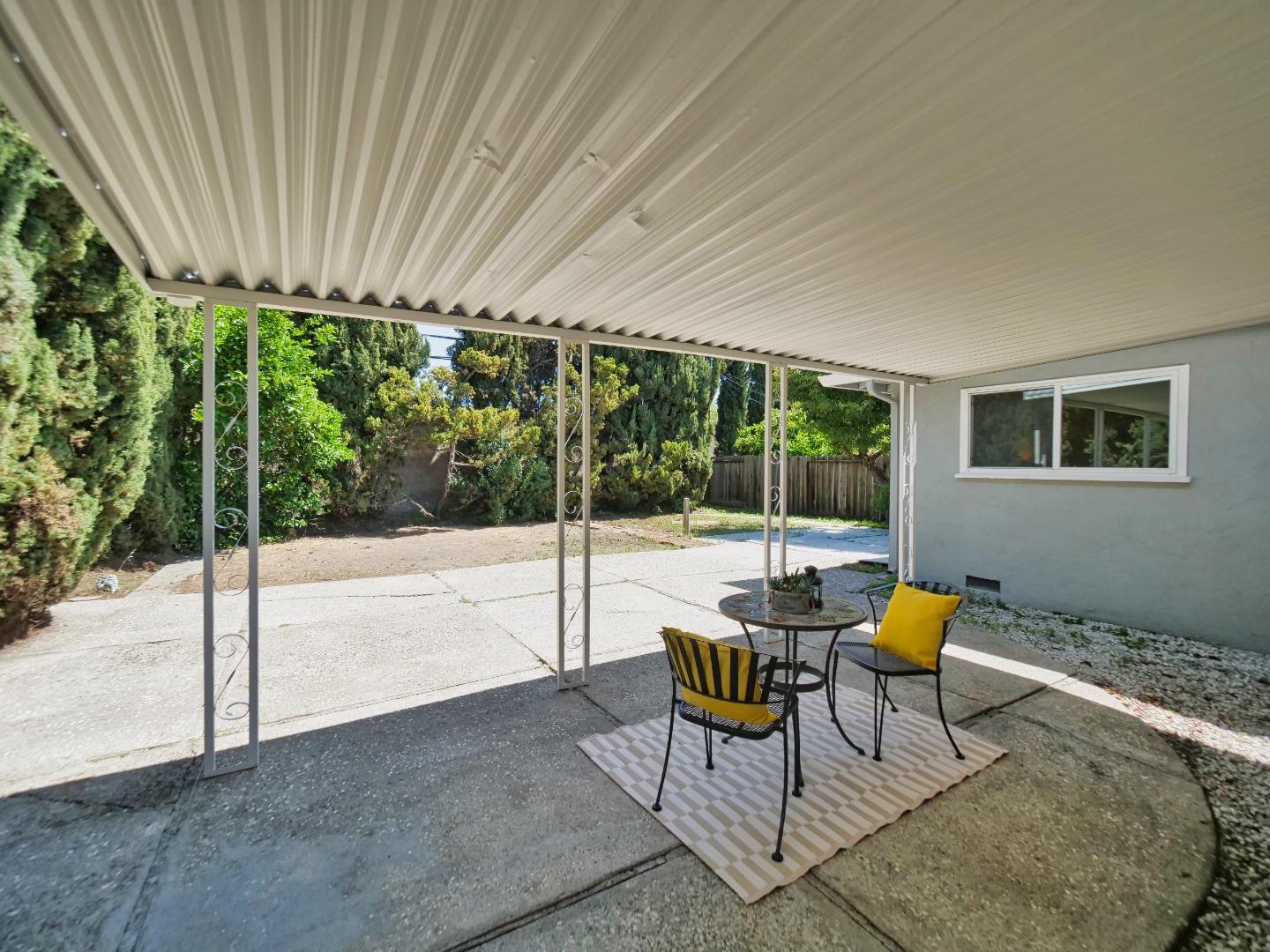Detail Gallery Image 75 of 116 For 1572 Spring St, Mountain View,  CA 94043 - 3 Beds | 2 Baths