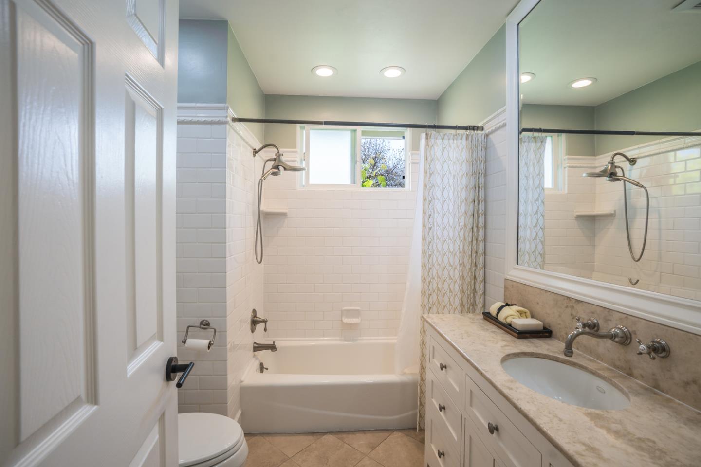 Detail Gallery Image 11 of 31 For 1788 Michon Dr, San Jose,  CA 95124 - 3 Beds | 2 Baths