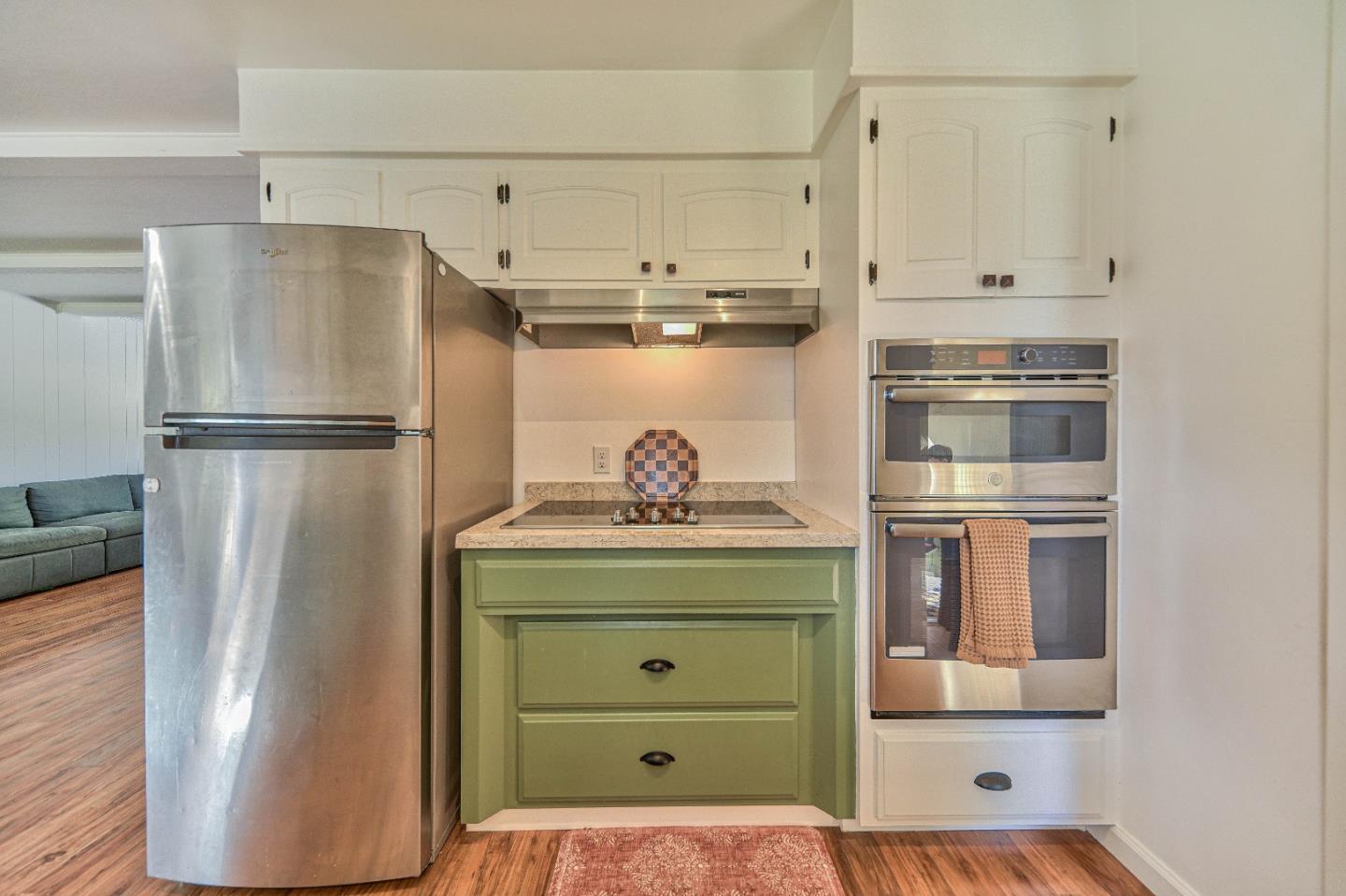 Detail Gallery Image 16 of 35 For 20260 Franciscan Cir, Salinas,  CA 93908 - 4 Beds | 2/1 Baths