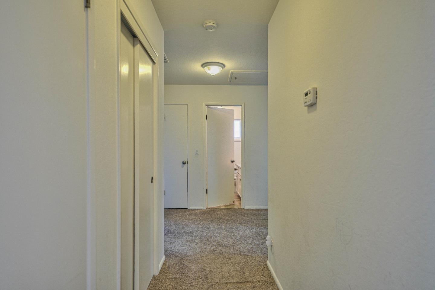 Detail Gallery Image 18 of 35 For 20260 Franciscan Cir, Salinas,  CA 93908 - 4 Beds | 2/1 Baths