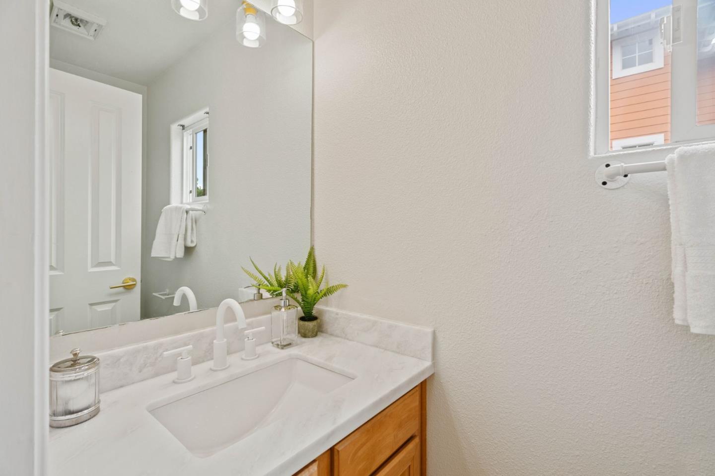 Detail Gallery Image 17 of 35 For 73 Cannery Cir, Campbell,  CA 95008 - 3 Beds | 2/1 Baths