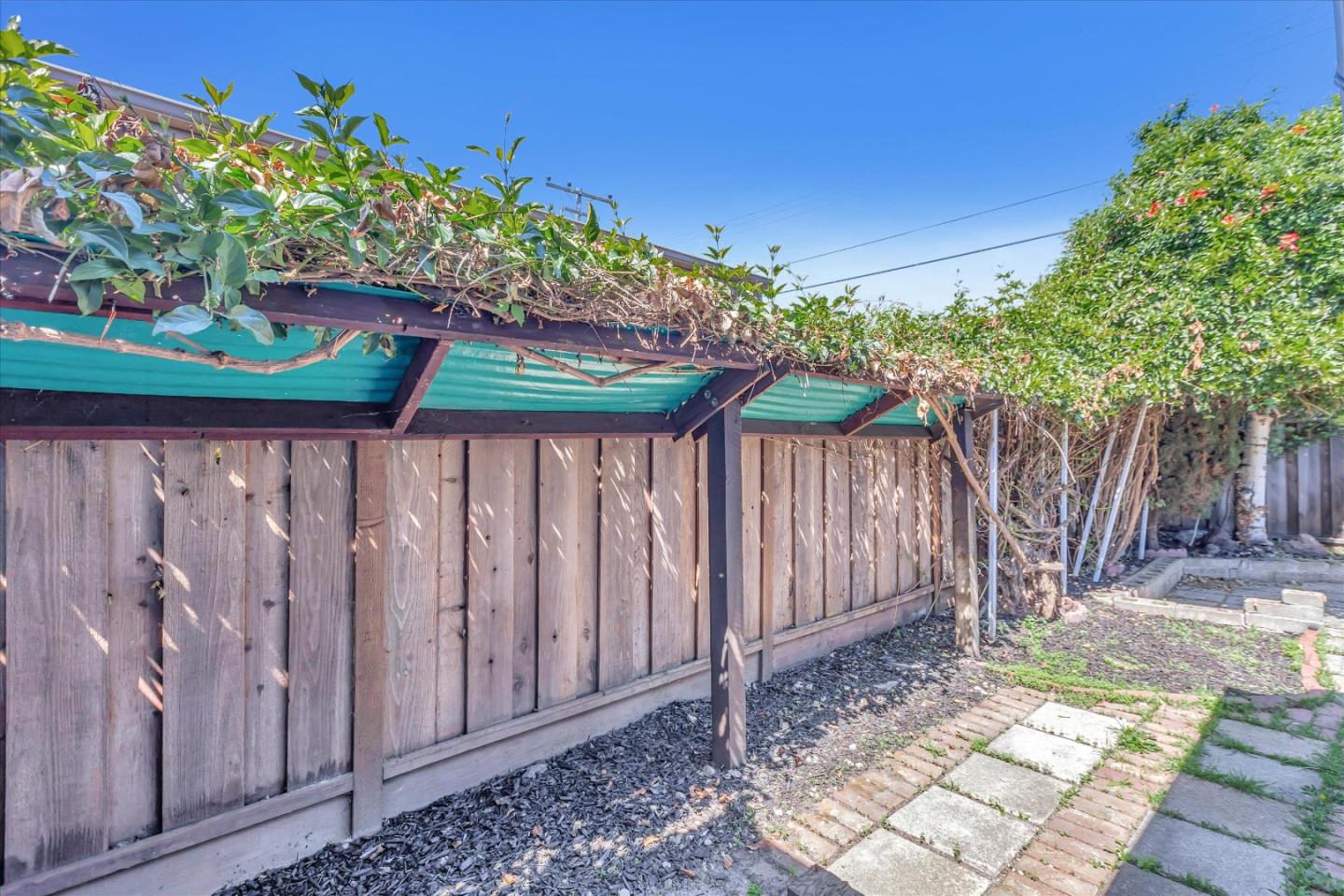 Detail Gallery Image 42 of 52 For 3031 Mark Ave, Santa Clara,  CA 95051 - 3 Beds | 2 Baths