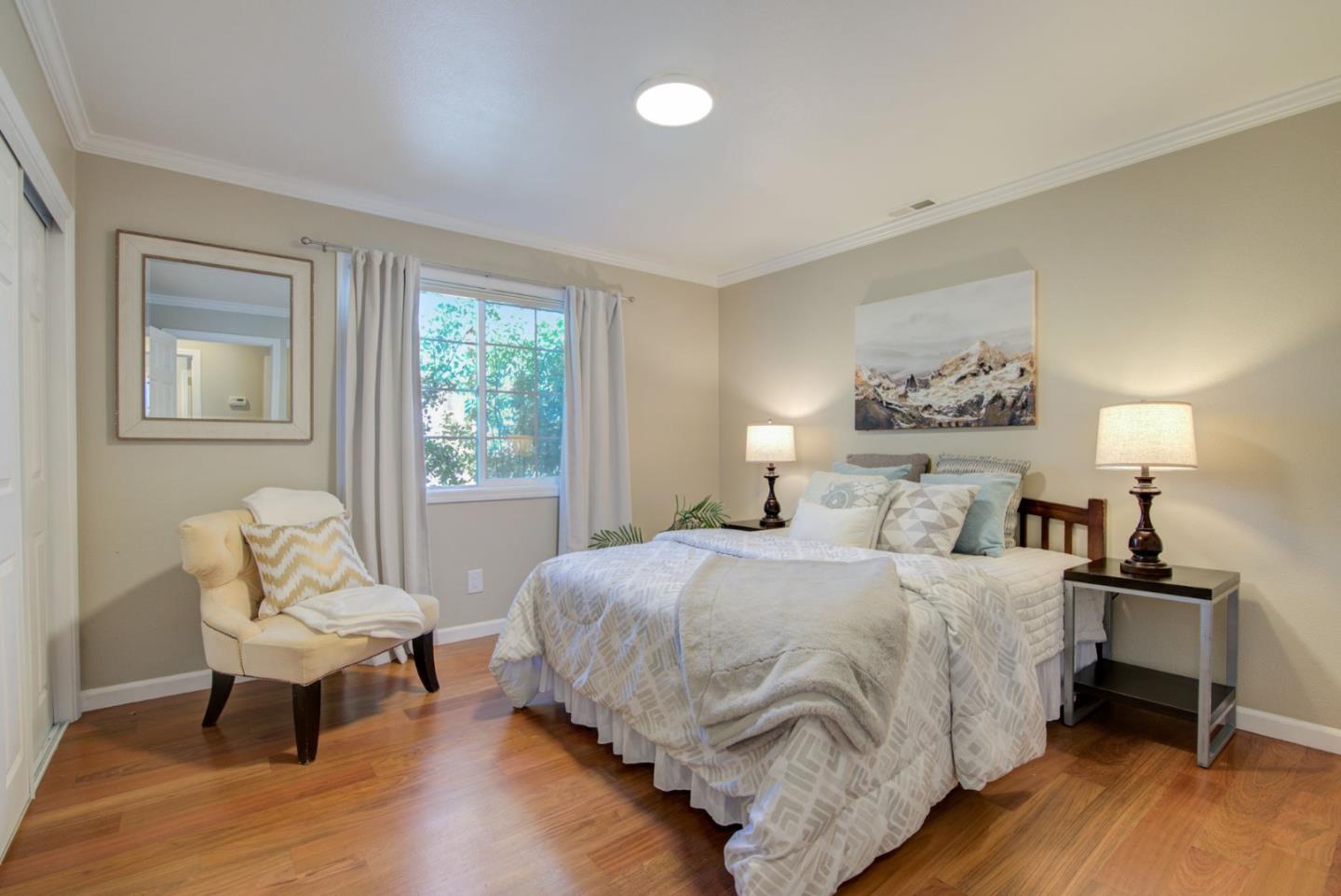 Detail Gallery Image 18 of 46 For 1037 Paloma Ave, Burlingame,  CA 94010 - 3 Beds | 2/1 Baths