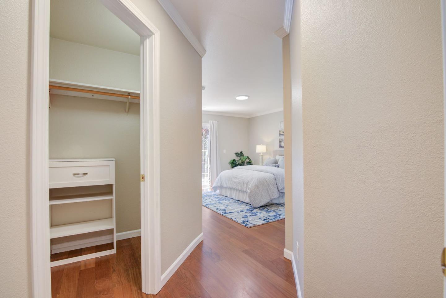 Detail Gallery Image 23 of 46 For 1037 Paloma Ave, Burlingame,  CA 94010 - 3 Beds | 2/1 Baths